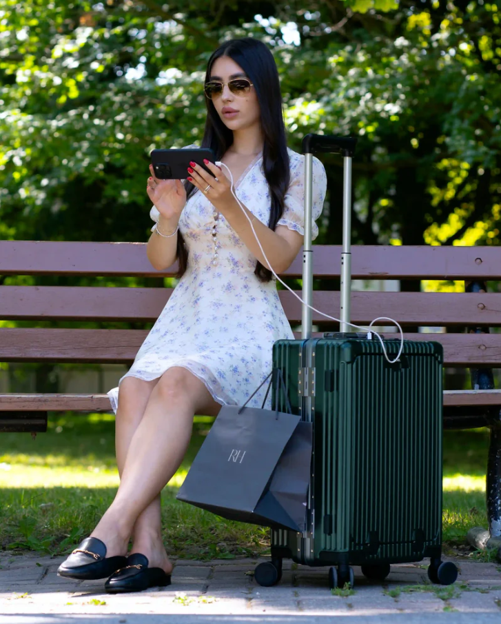 Large-capacity smart trolly